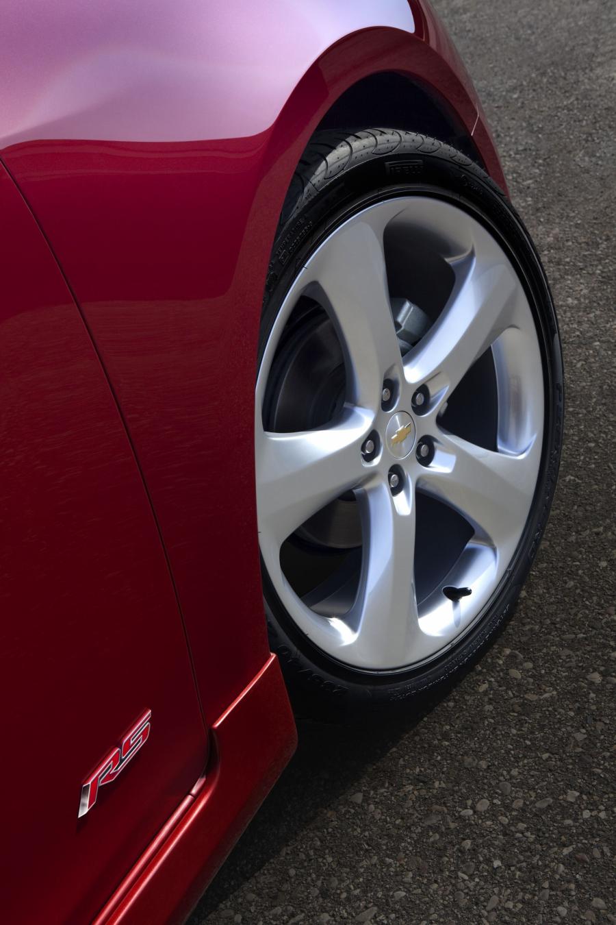  Chevrolet Cruze RS 2011 года  (фото 11 из 18)
